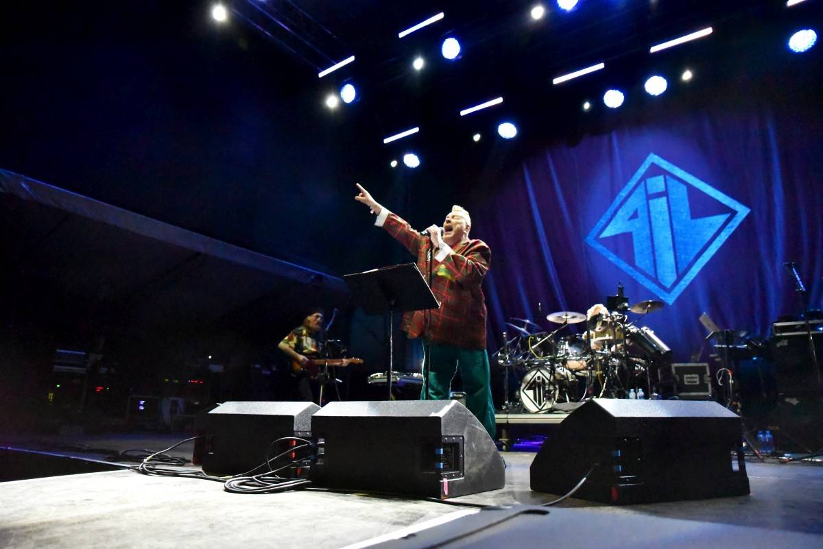 TrutnOFF, den druhý: Energií sálající Monkey Business, ostřílení punkeři SPS i hvězdný Johnny Rotten