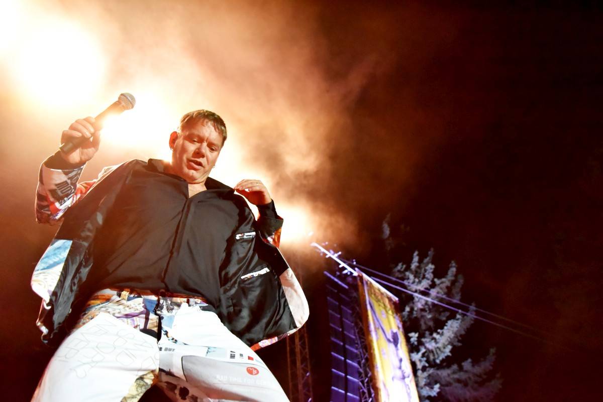 TrutnOFF, den druhý: Energií sálající Monkey Business, ostřílení punkeři SPS i hvězdný Johnny Rotten