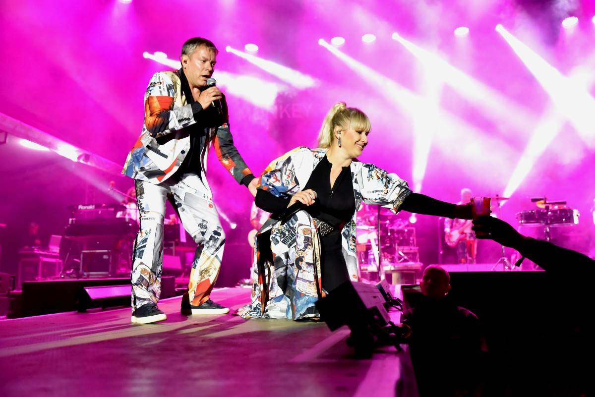 TrutnOFF, den druhý: Energií sálající Monkey Business, ostřílení punkeři SPS i hvězdný Johnny Rotten