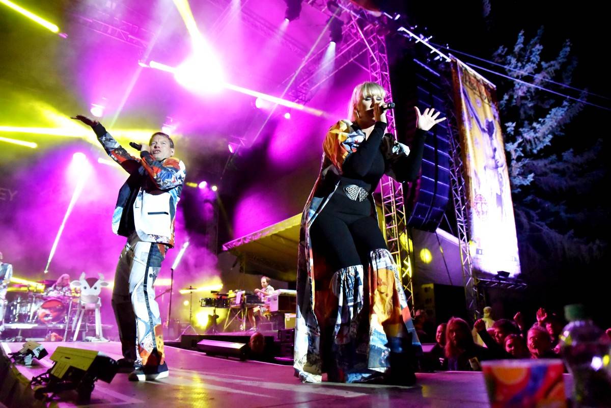 TrutnOFF, den druhý: Energií sálající Monkey Business, ostřílení punkeři SPS i hvězdný Johnny Rotten