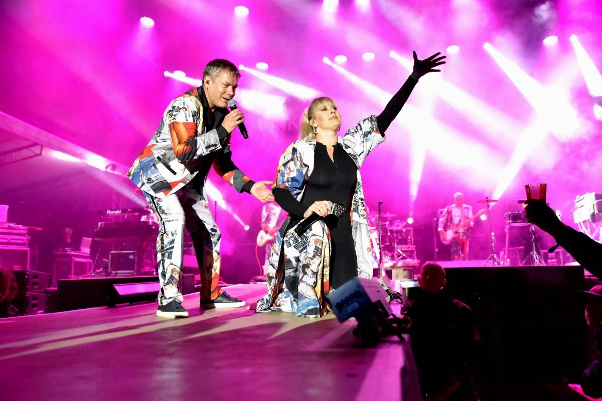 TrutnOFF, den druhý: Energií sálající Monkey Business, ostřílení punkeři SPS i hvězdný Johnny Rotten