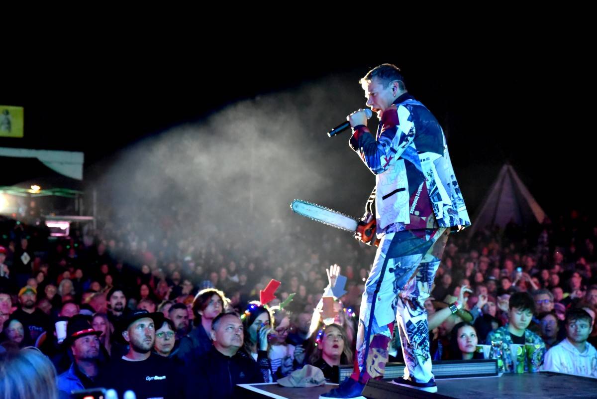 TrutnOFF, den druhý: Energií sálající Monkey Business, ostřílení punkeři SPS i hvězdný Johnny Rotten