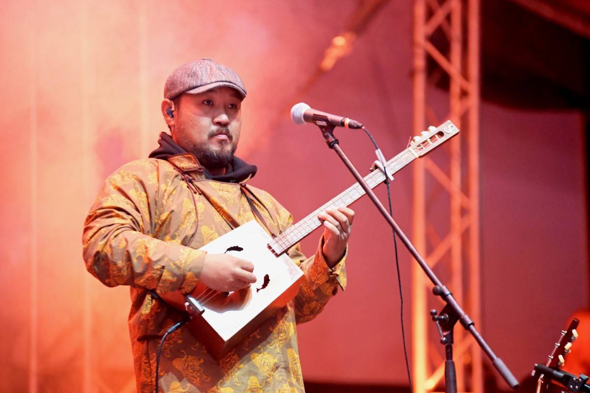 TrutnOFF, den druhý: Energií sálající Monkey Business, ostřílení punkeři SPS i hvězdný Johnny Rotten