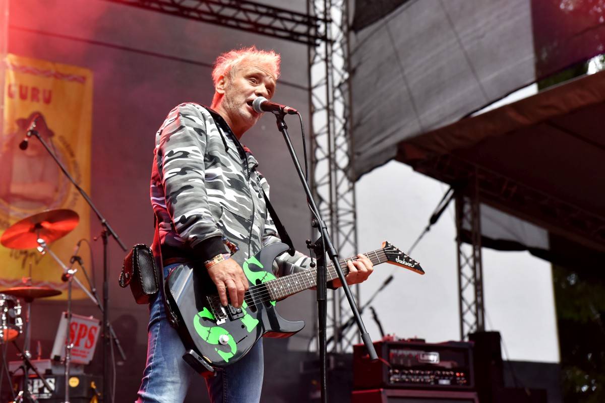 TrutnOFF, den druhý: Energií sálající Monkey Business, ostřílení punkeři SPS i hvězdný Johnny Rotten