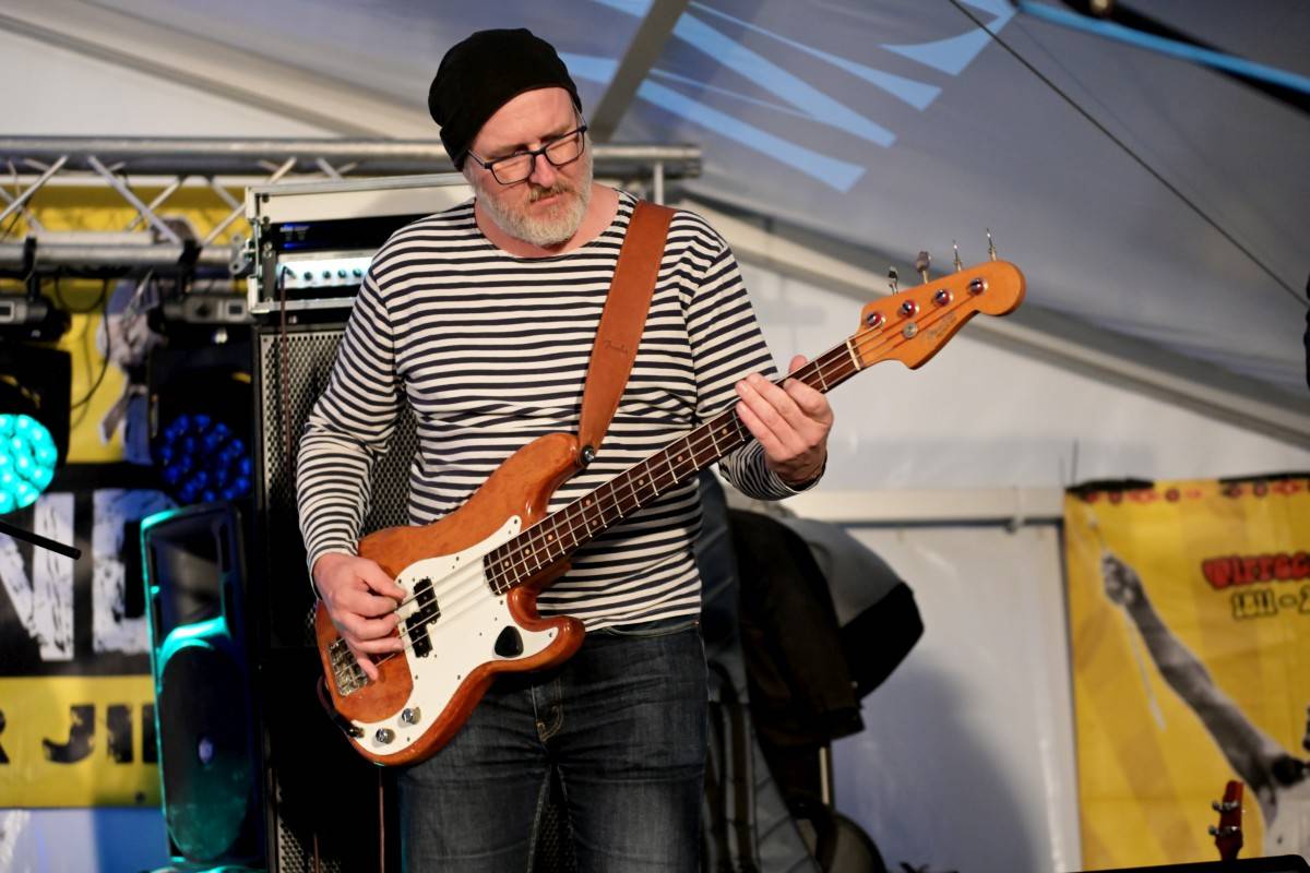 TrutnOFF, den druhý: Energií sálající Monkey Business, ostřílení punkeři SPS i hvězdný Johnny Rotten