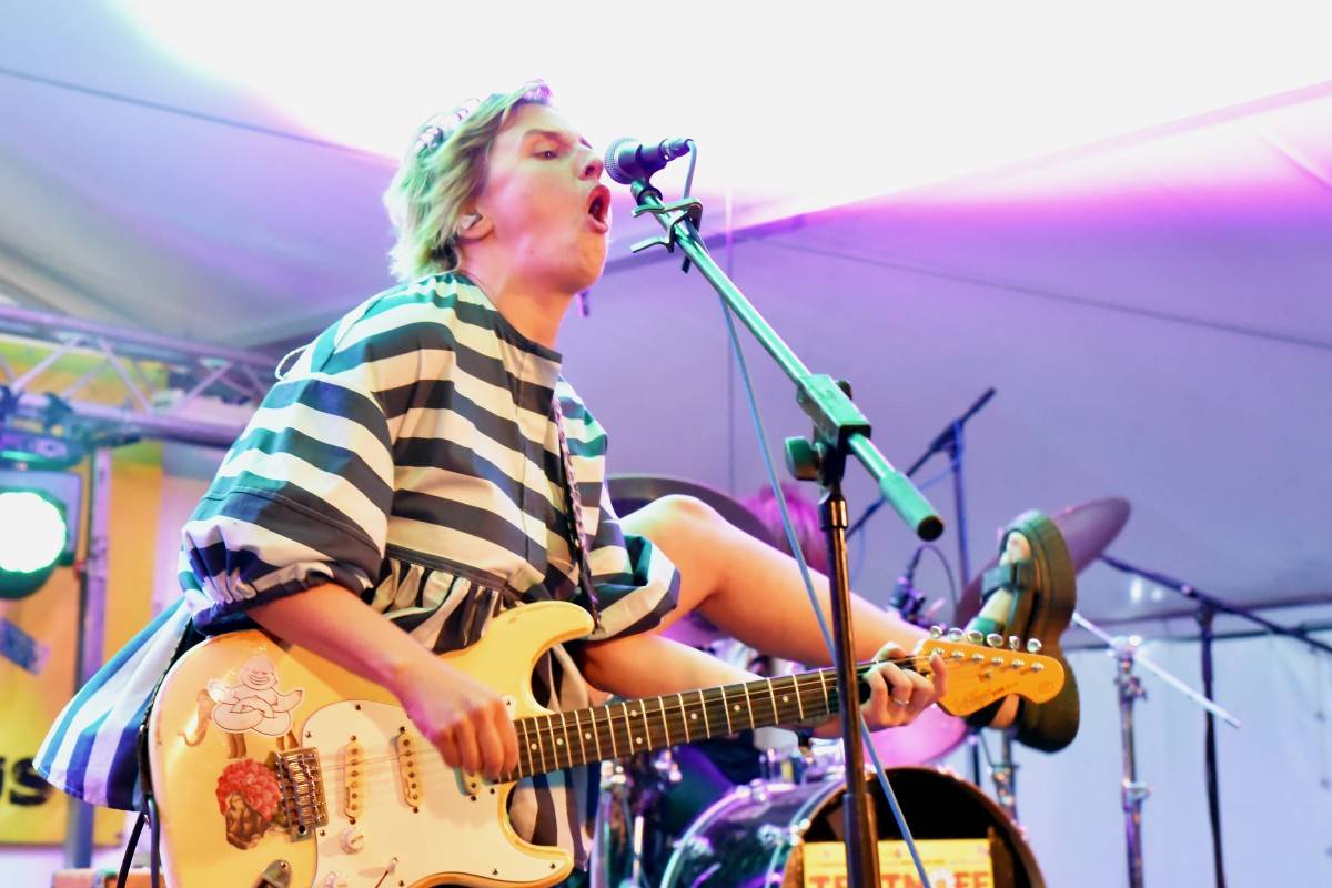 TrutnOFF, den druhý: Energií sálající Monkey Business, ostřílení punkeři SPS i hvězdný Johnny Rotten