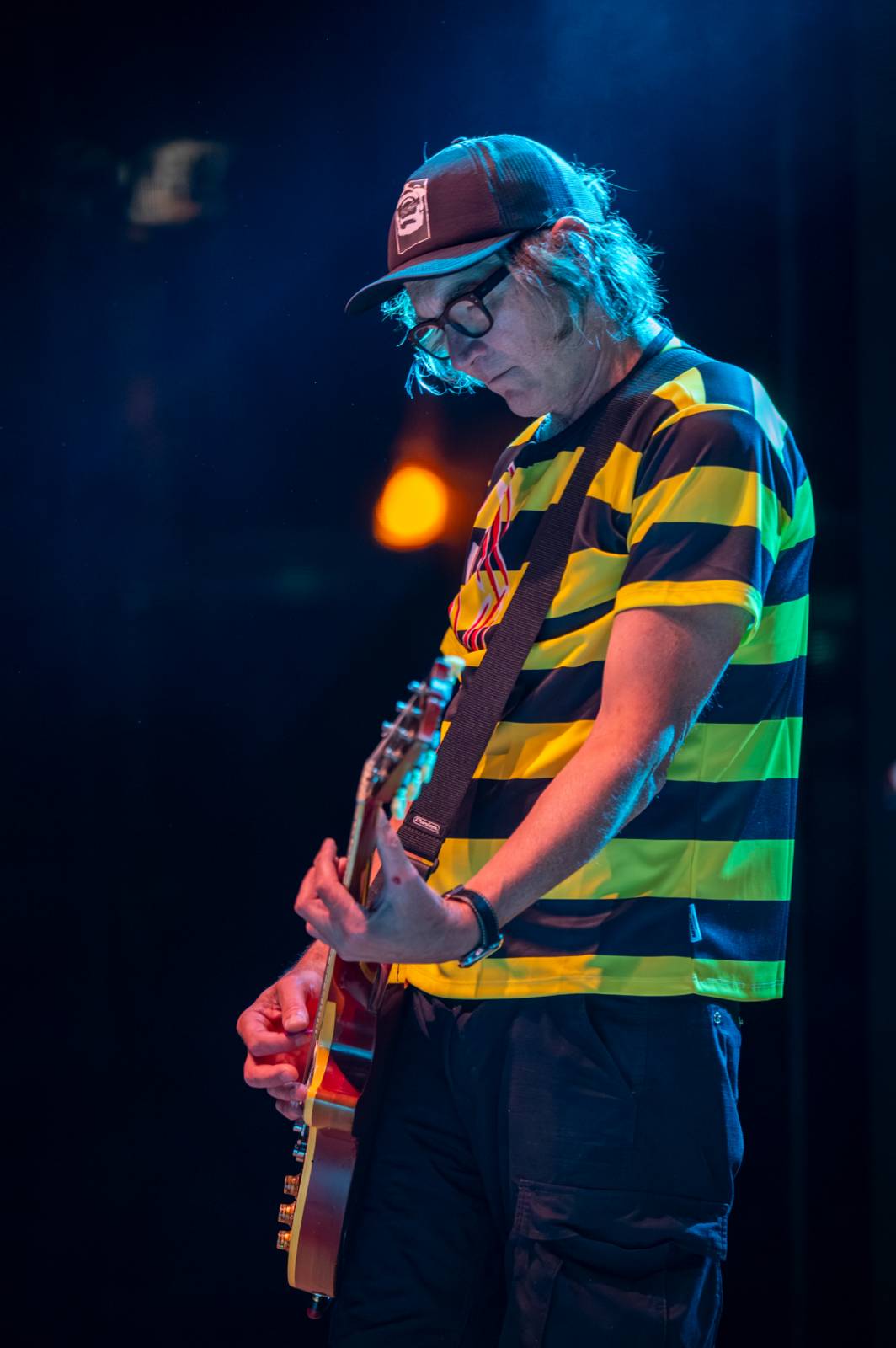 Tři sestry přivezly do Dačic kus punku. Kvůli výpadkům elektřiny se hrálo i potmě