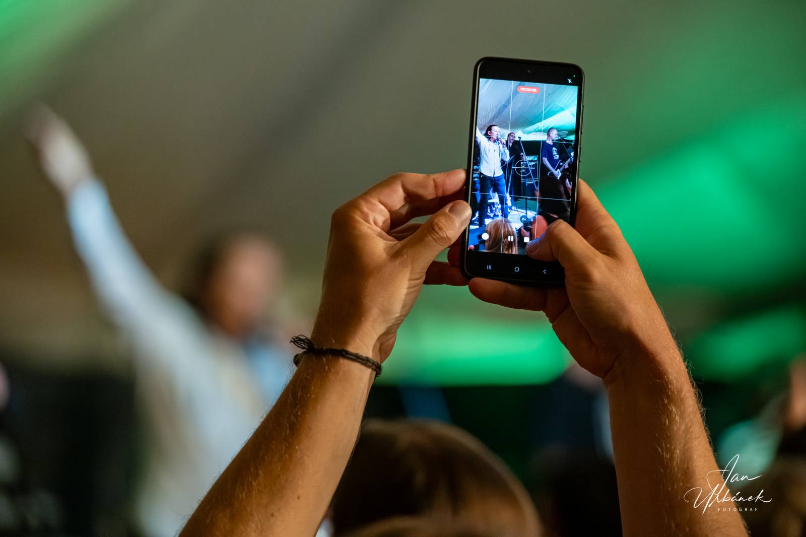 Schodiště je stále plné energie, kapela zaplnila stan na Letní Letné