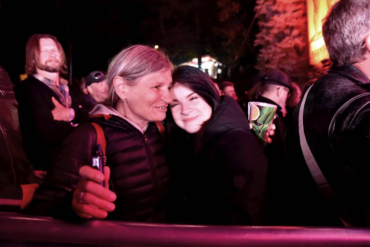 TrutnOFF nezastavil ani déšť. Sobota patřila Pražskému výběru, Michalovi Prokopovi i Visacímu zámku