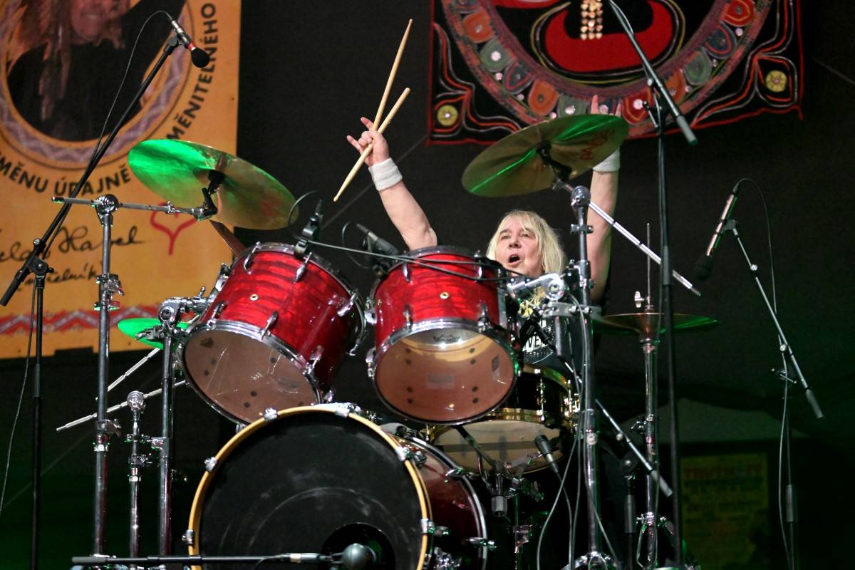 TrutnOFF nezastavil ani déšť. Sobota patřila Pražskému výběru, Michalovi Prokopovi i Visacímu zámku