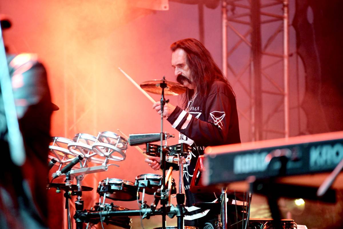 TrutnOFF nezastavil ani déšť. Sobota patřila Pražskému výběru, Michalovi Prokopovi i Visacímu zámku