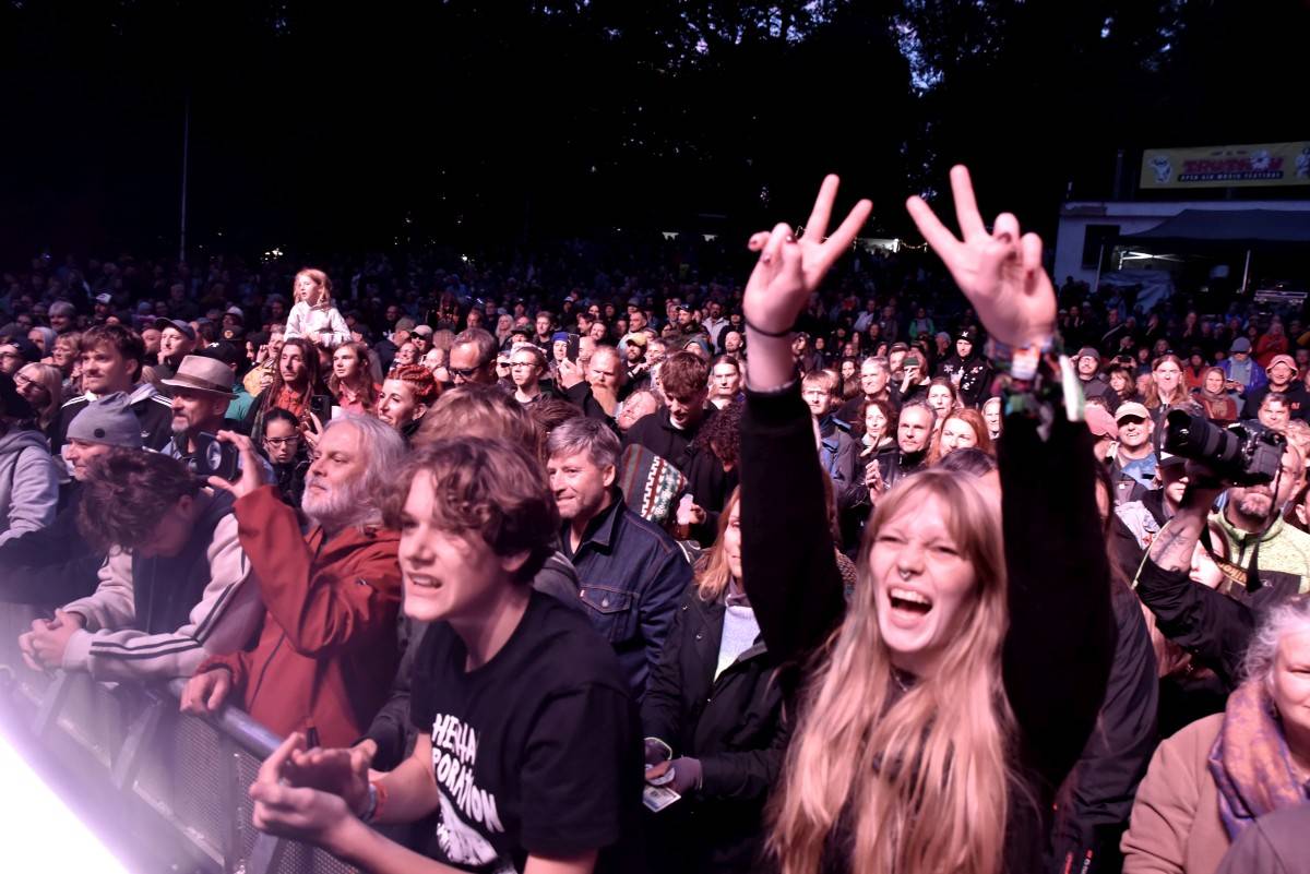 TrutnOFF nezastavil ani déšť. Sobota patřila Pražskému výběru, Michalovi Prokopovi i Visacímu zámku