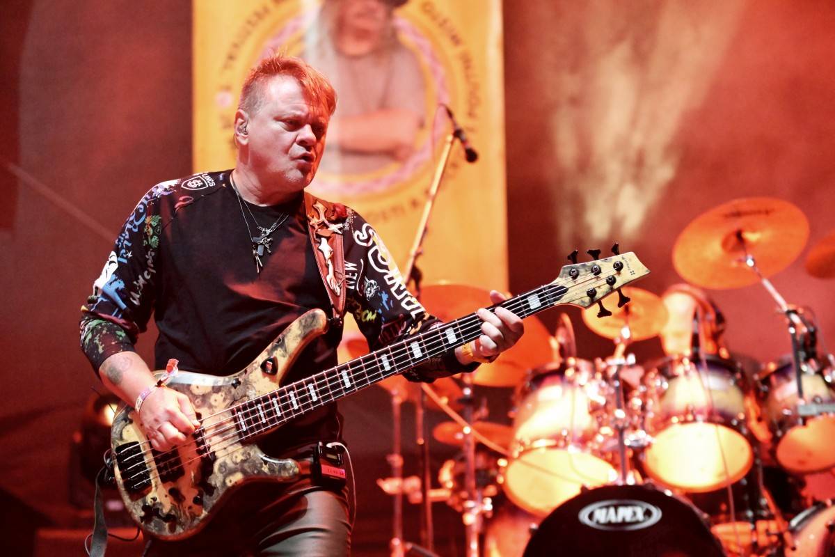 TrutnOFF nezastavil ani déšť. Sobota patřila Pražskému výběru, Michalovi Prokopovi i Visacímu zámku