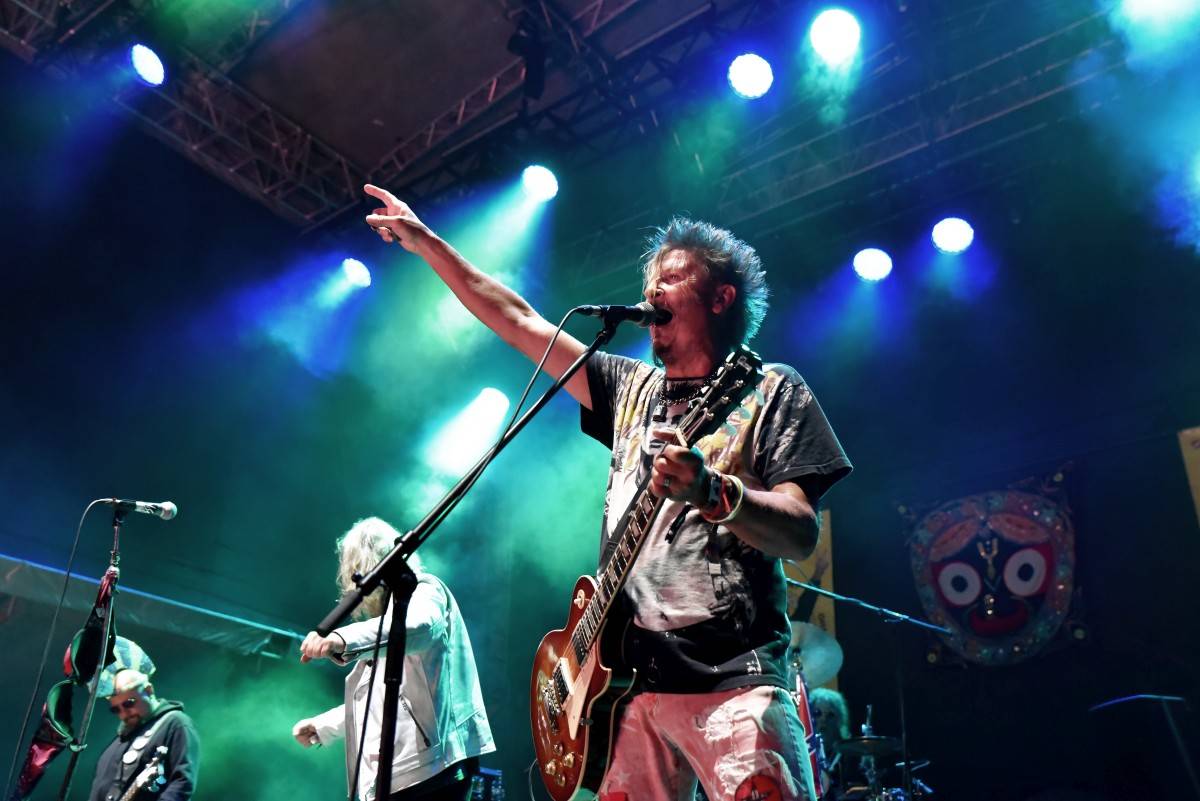 TrutnOFF nezastavil ani déšť. Sobota patřila Pražskému výběru, Michalovi Prokopovi i Visacímu zámku