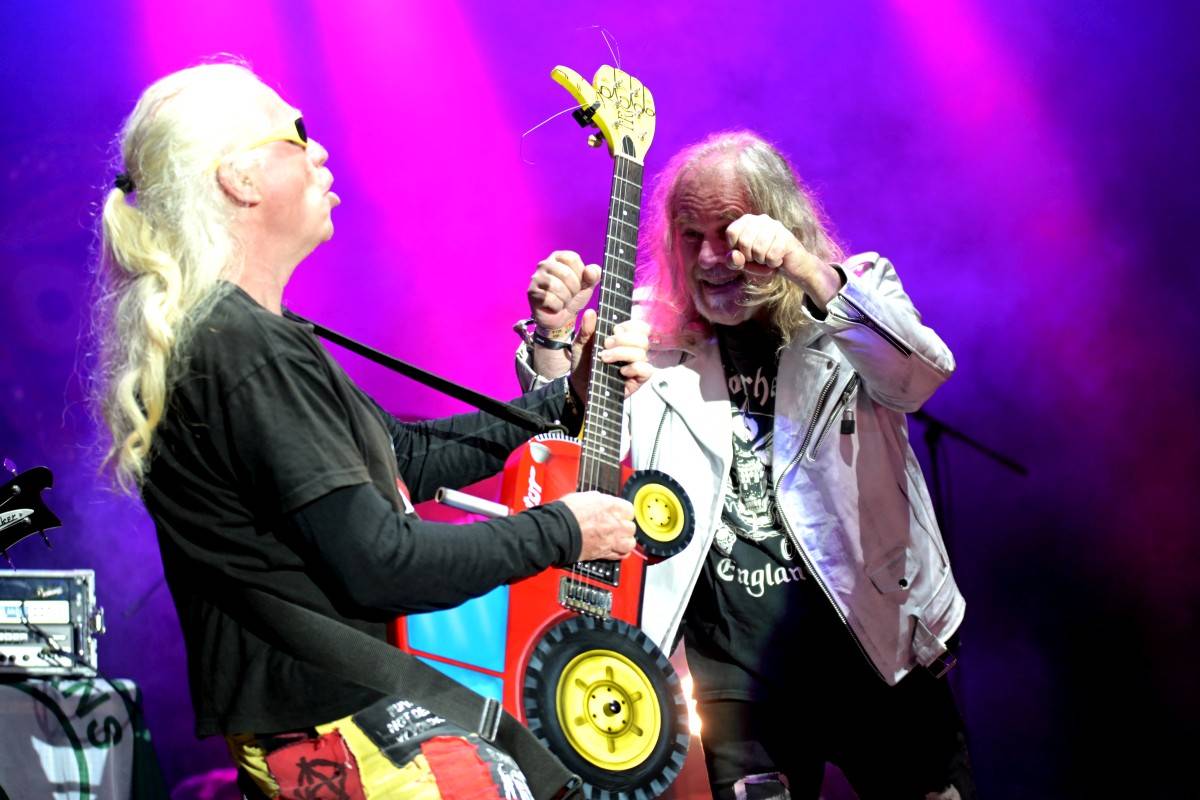 TrutnOFF nezastavil ani déšť. Sobota patřila Pražskému výběru, Michalovi Prokopovi i Visacímu zámku