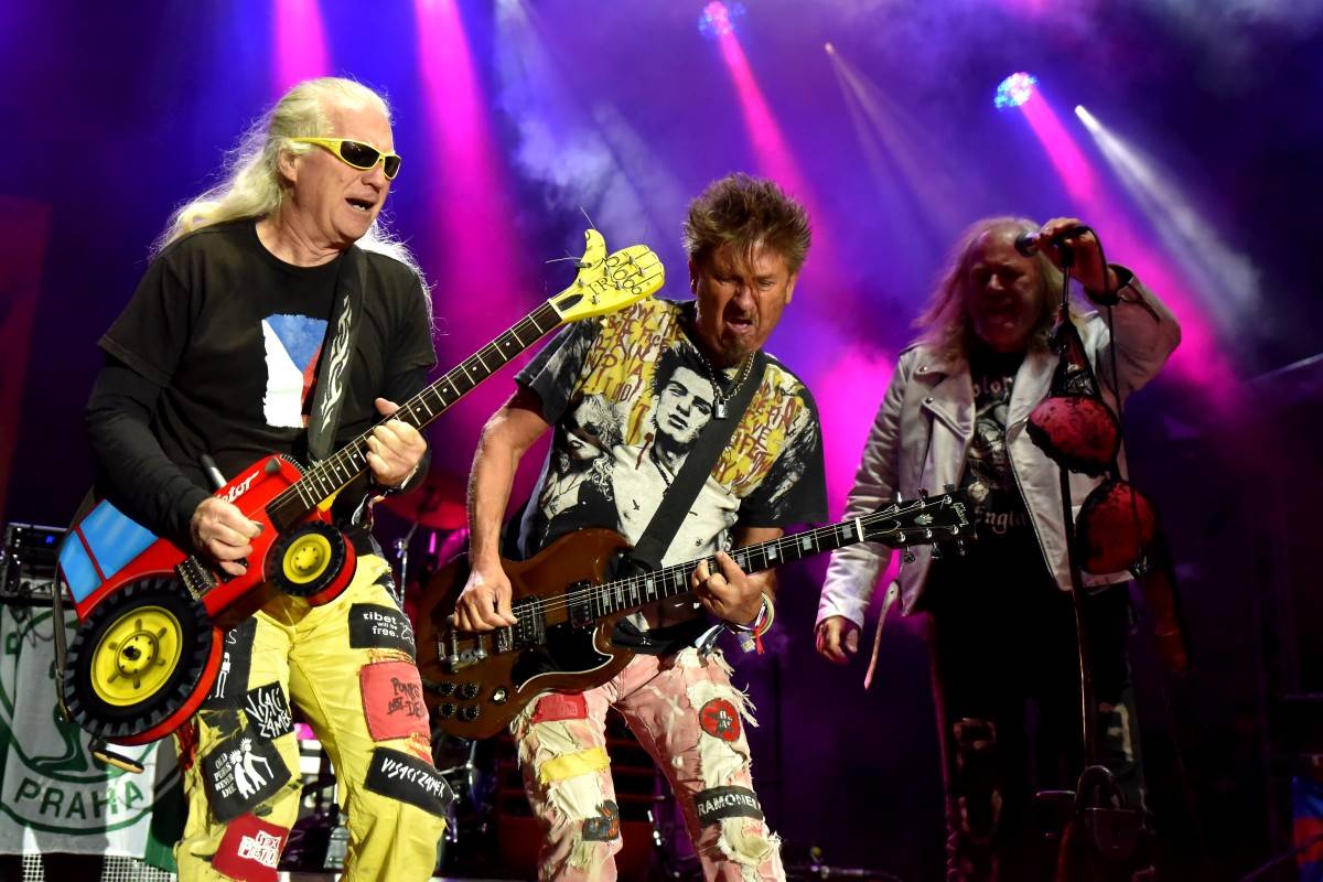 TrutnOFF nezastavil ani déšť. Sobota patřila Pražskému výběru, Michalovi Prokopovi i Visacímu zámku