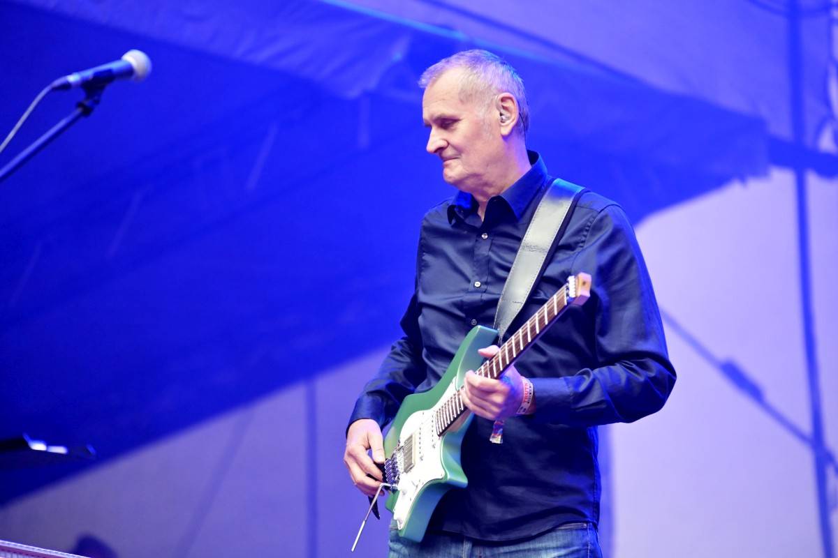 TrutnOFF nezastavil ani déšť. Sobota patřila Pražskému výběru, Michalovi Prokopovi i Visacímu zámku