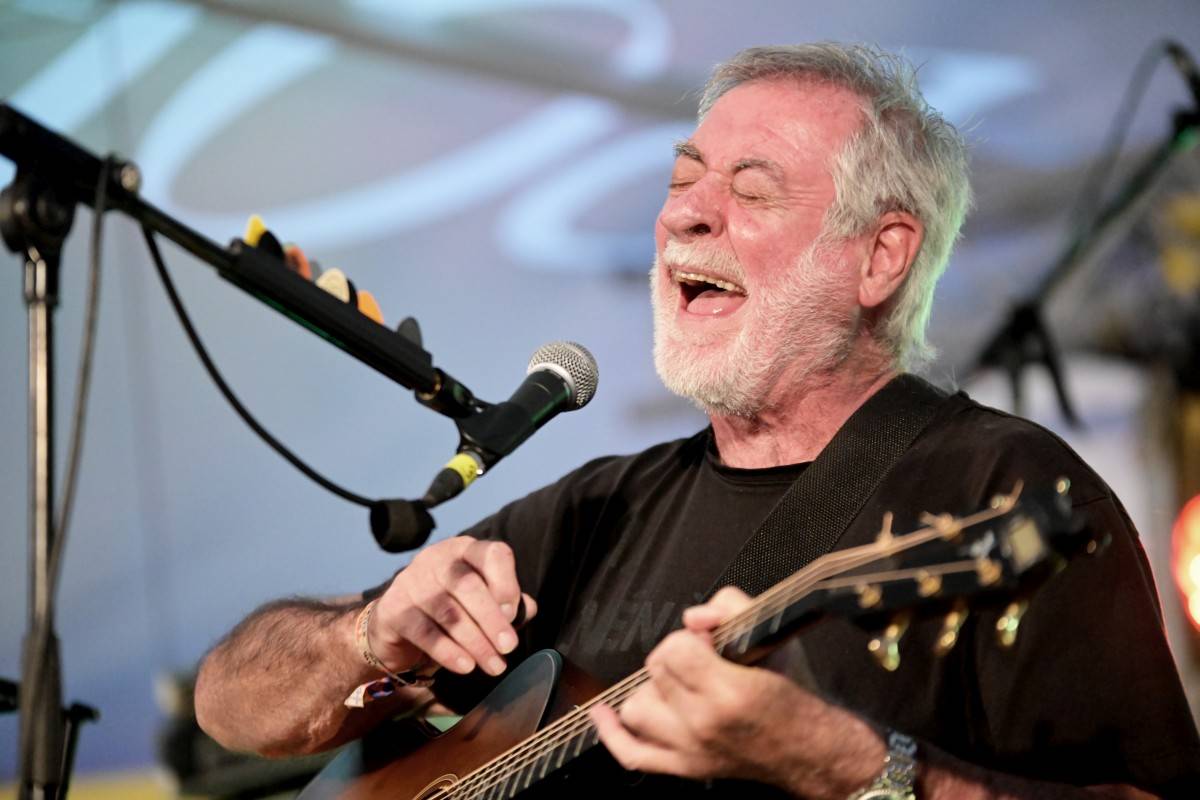 TrutnOFF nezastavil ani déšť. Sobota patřila Pražskému výběru, Michalovi Prokopovi i Visacímu zámku