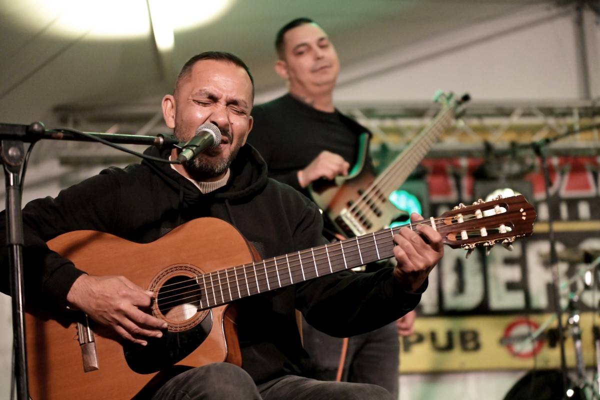 TrutnOFF nezastavil ani déšť. Sobota patřila Pražskému výběru, Michalovi Prokopovi i Visacímu zámku