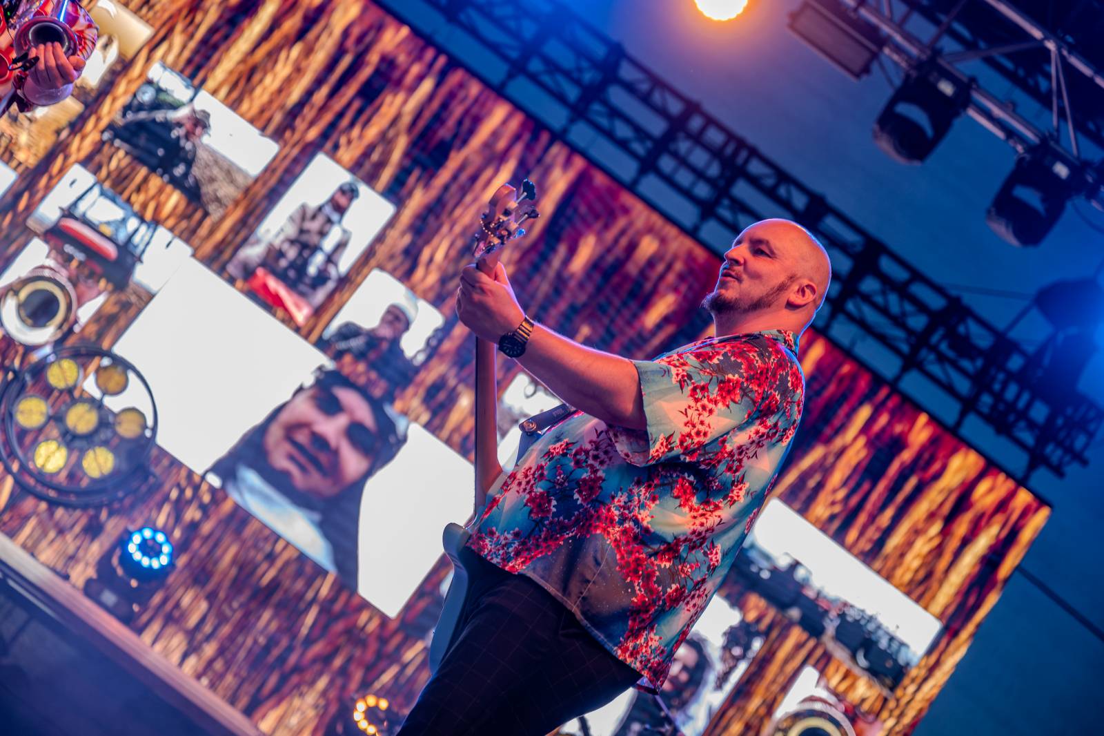 Mig 21 roztančili Holešovice, Areál 7 proměnili v jednu velkou párty