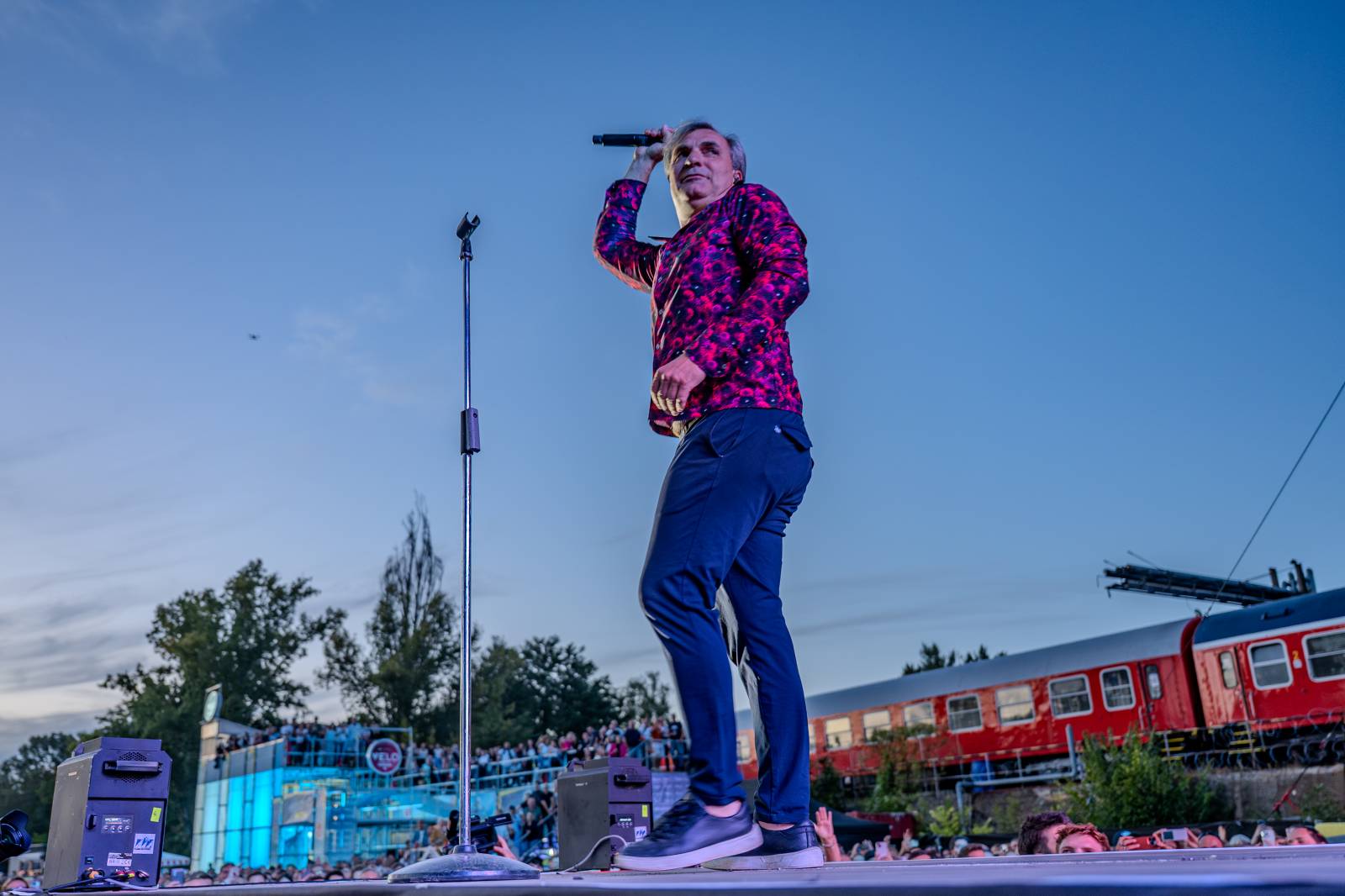 Mig 21 roztančili Holešovice, Areál 7 proměnili v jednu velkou párty