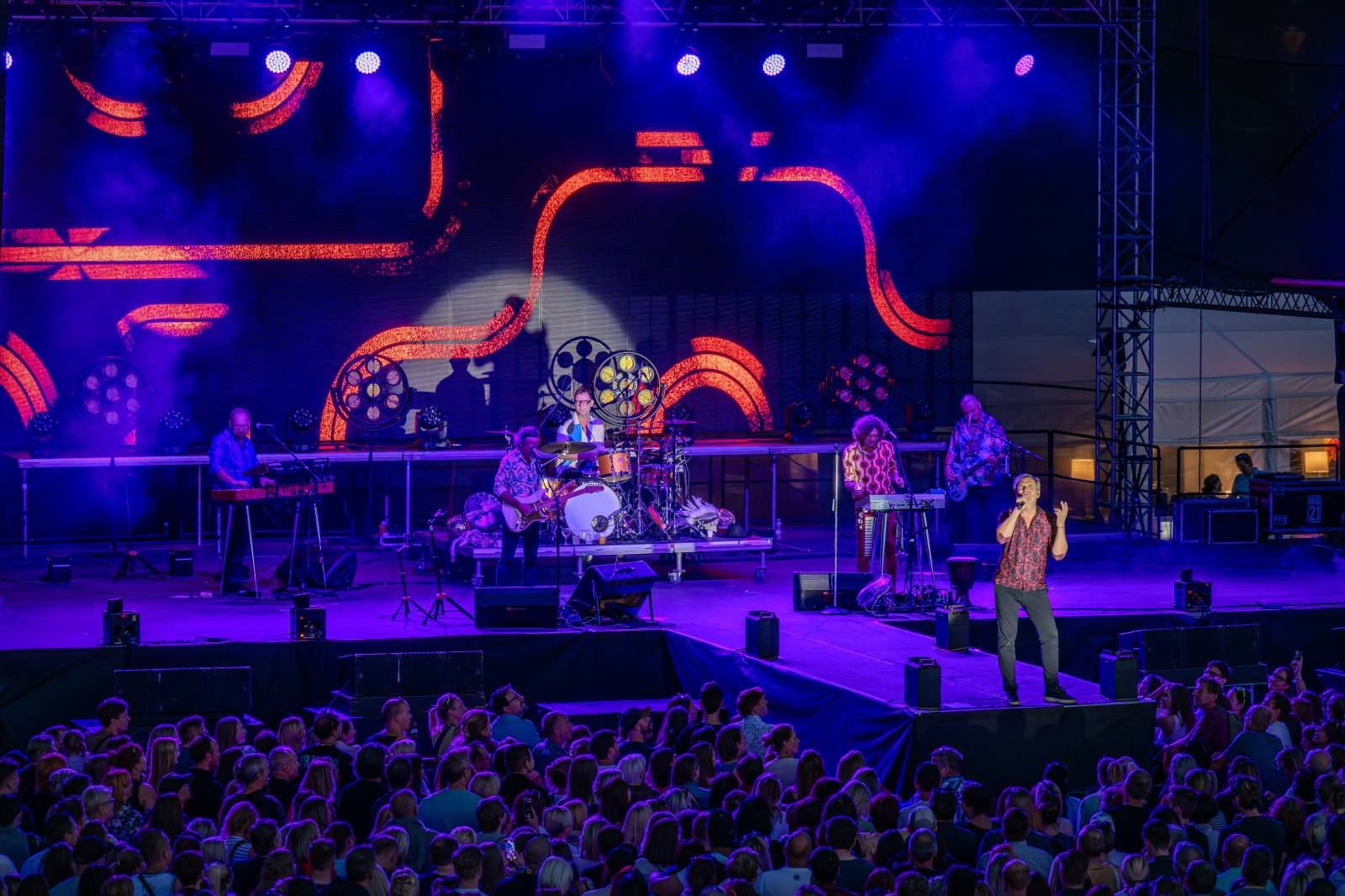 Mig 21 roztančili Holešovice, Areál 7 proměnili v jednu velkou párty