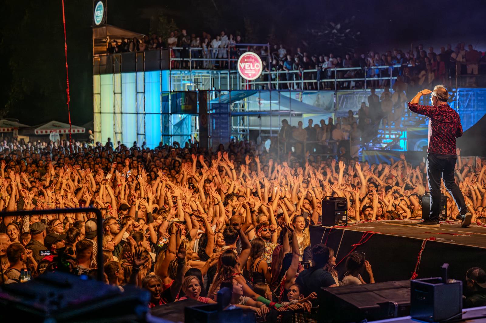 Mig 21 roztančili Holešovice, Areál 7 proměnili v jednu velkou párty