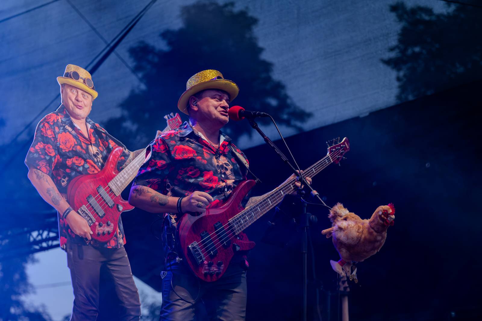 Kytarový souboj i hit za hitem. Pražský výběr dorazil do Areálu 7 v Praze s hostem Stevenem Mercuriem