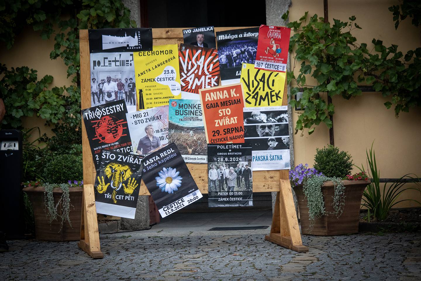 Konec prázdnin v Česticích: Gaiu Mesiah, Annu K. ani Sto zvířat bouře nezastavila