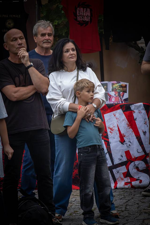 Konec prázdnin v Česticích: Gaiu Mesiah, Annu K. ani Sto zvířat bouře nezastavila