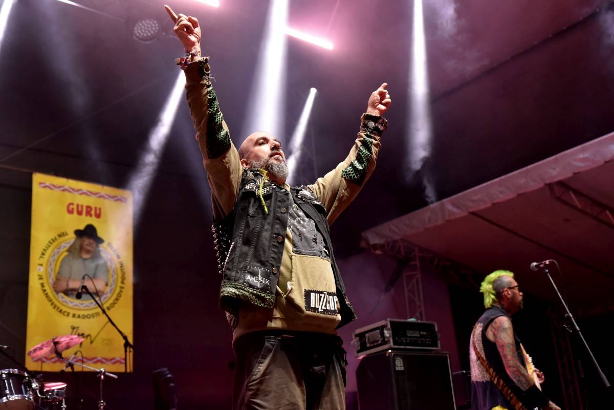 Závěr festivalu TrutnOFF obstarali punkeři Public Serpents, dorazili i Buty, Poletíme? a Ty Syčáci