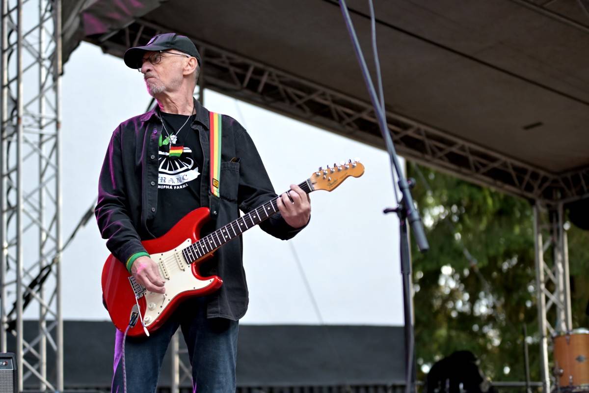 Závěr festivalu TrutnOFF obstarali punkeři Public Serpents, dorazili i Buty, Poletíme? a Ty Syčáci