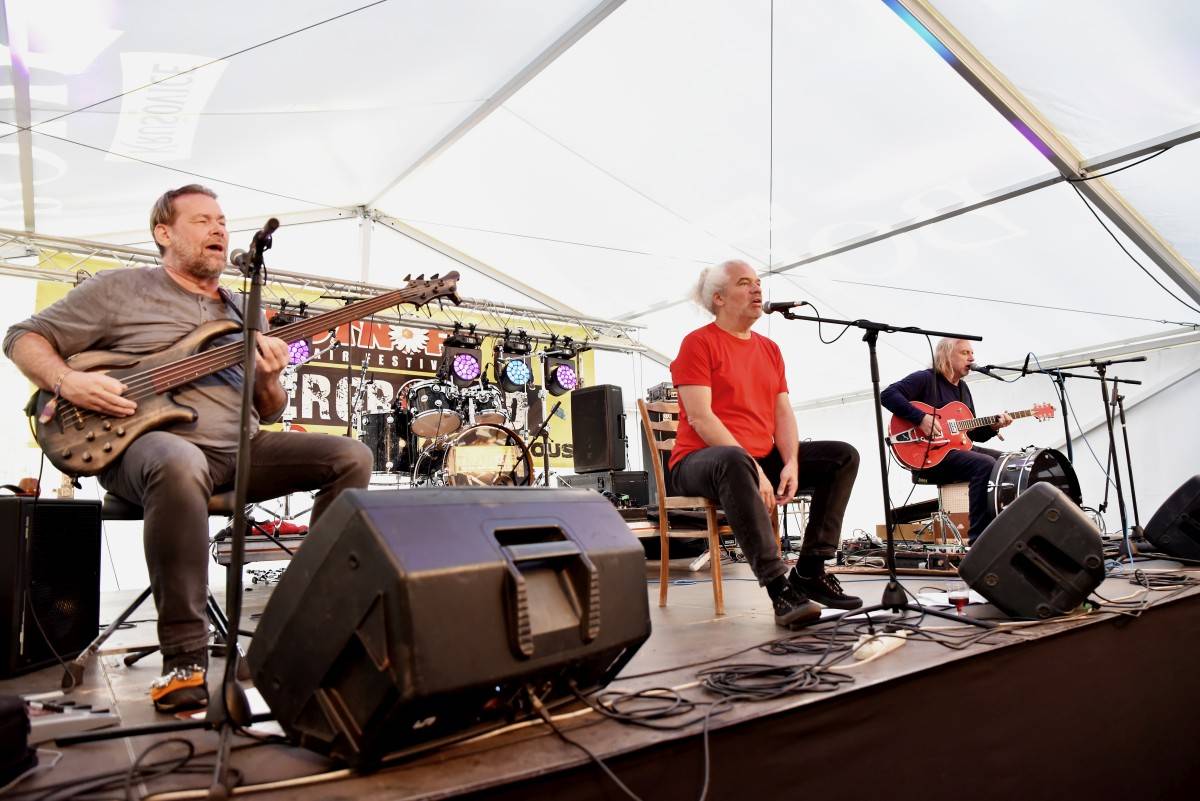 Závěr festivalu TrutnOFF obstarali punkeři Public Serpents, dorazili i Buty, Poletíme? a Ty Syčáci