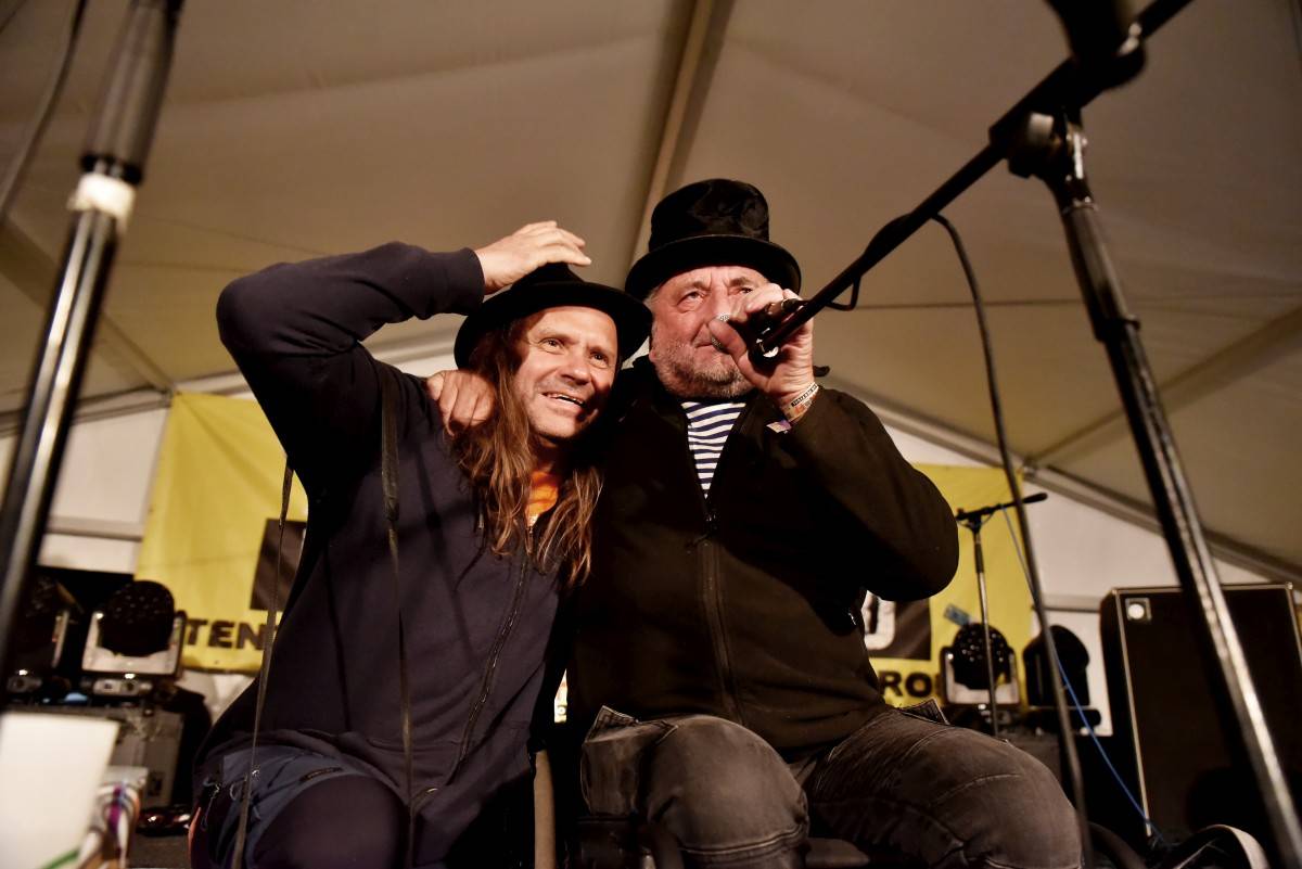 Závěr festivalu TrutnOFF obstarali punkeři Public Serpents, dorazili i Buty, Poletíme? a Ty Syčáci