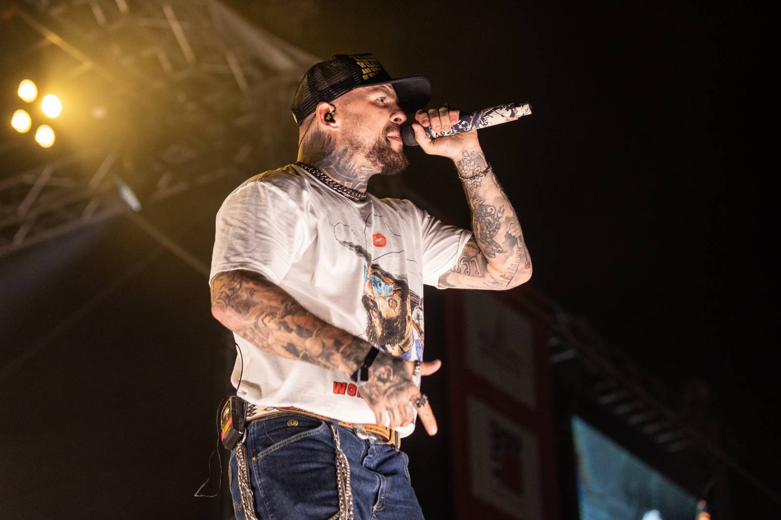 Hrady CZ na Bezdězu: Dojemné proslovy Marpa, punková rozcvička Visacího zámku i velkolepá show Dymytry