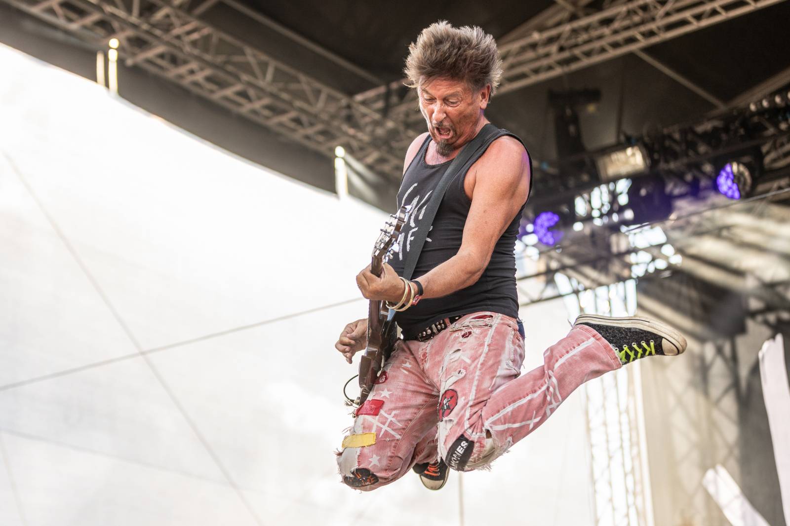 Hrady CZ na Bezdězu: Dojemné proslovy Marpa, punková rozcvička Visacího zámku i velkolepá show Dymytry