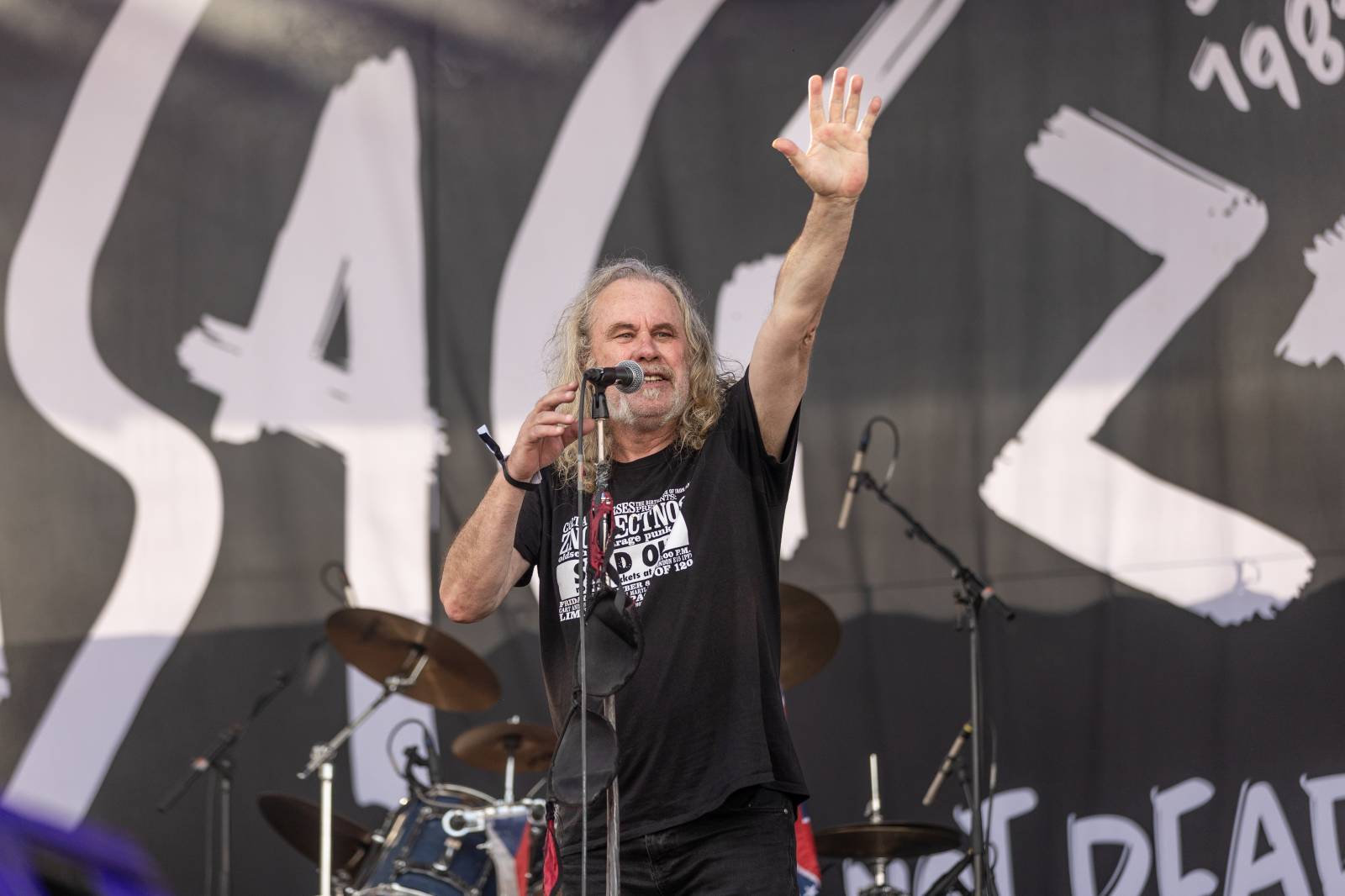 Hrady CZ na Bezdězu: Dojemné proslovy Marpa, punková rozcvička Visacího zámku i velkolepá show Dymytry