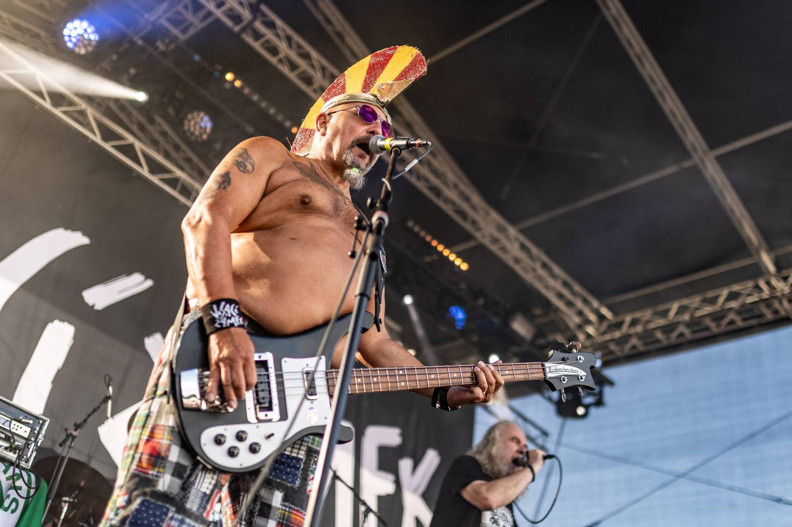 Hrady CZ na Bezdězu: Dojemné proslovy Marpa, punková rozcvička Visacího zámku i velkolepá show Dymytry