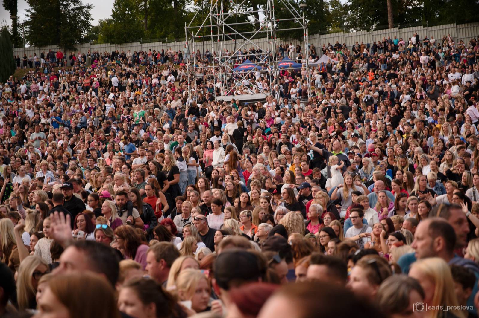 Marek Ztracený zakončil v Plzni své letní turné, s Pepou Bolanem si střihl hit Mandrage
