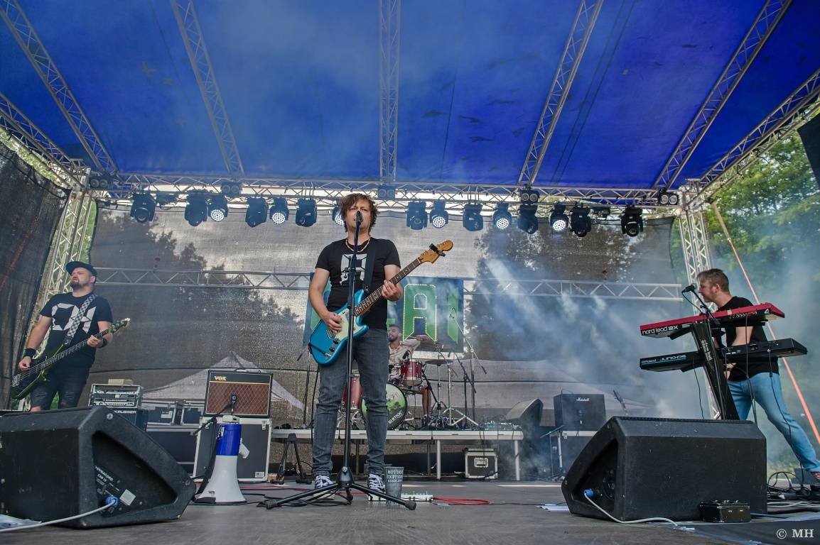 Rockové léto na Mži slavilo deset let. Festivalu blahopřáli Cocotte Minute, Komunál, De Bill Heads i Septic People