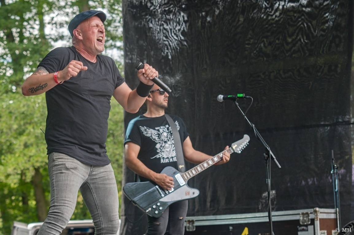 Rockové léto na Mži slavilo deset let. Festivalu blahopřáli Cocotte Minute, Komunál, De Bill Heads i Septic People