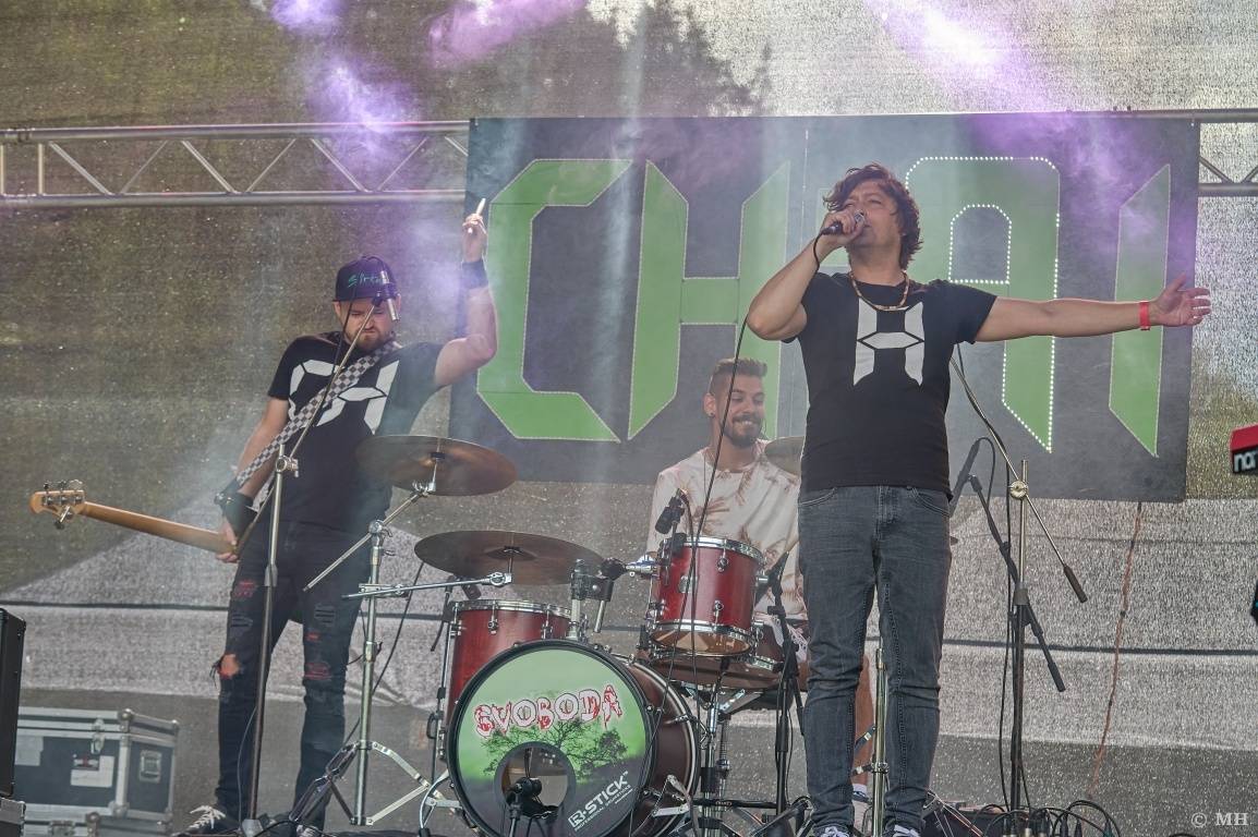 Rockové léto na Mži slavilo deset let. Festivalu blahopřáli Cocotte Minute, Komunál, De Bill Heads i Septic People