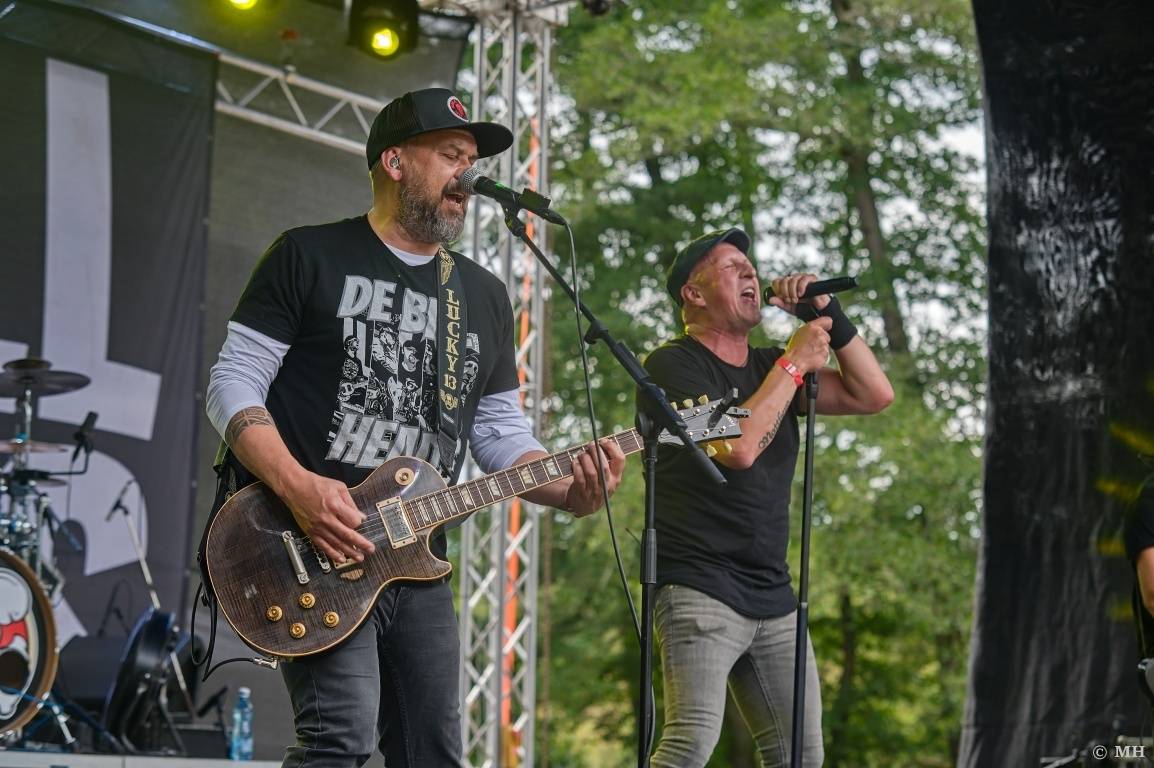 Rockové léto na Mži slavilo deset let. Festivalu blahopřáli Cocotte Minute, Komunál, De Bill Heads i Septic People