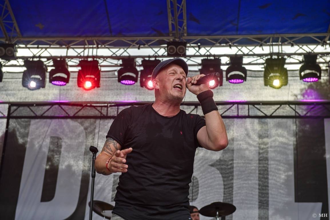 Rockové léto na Mži slavilo deset let. Festivalu blahopřáli Cocotte Minute, Komunál, De Bill Heads i Septic People