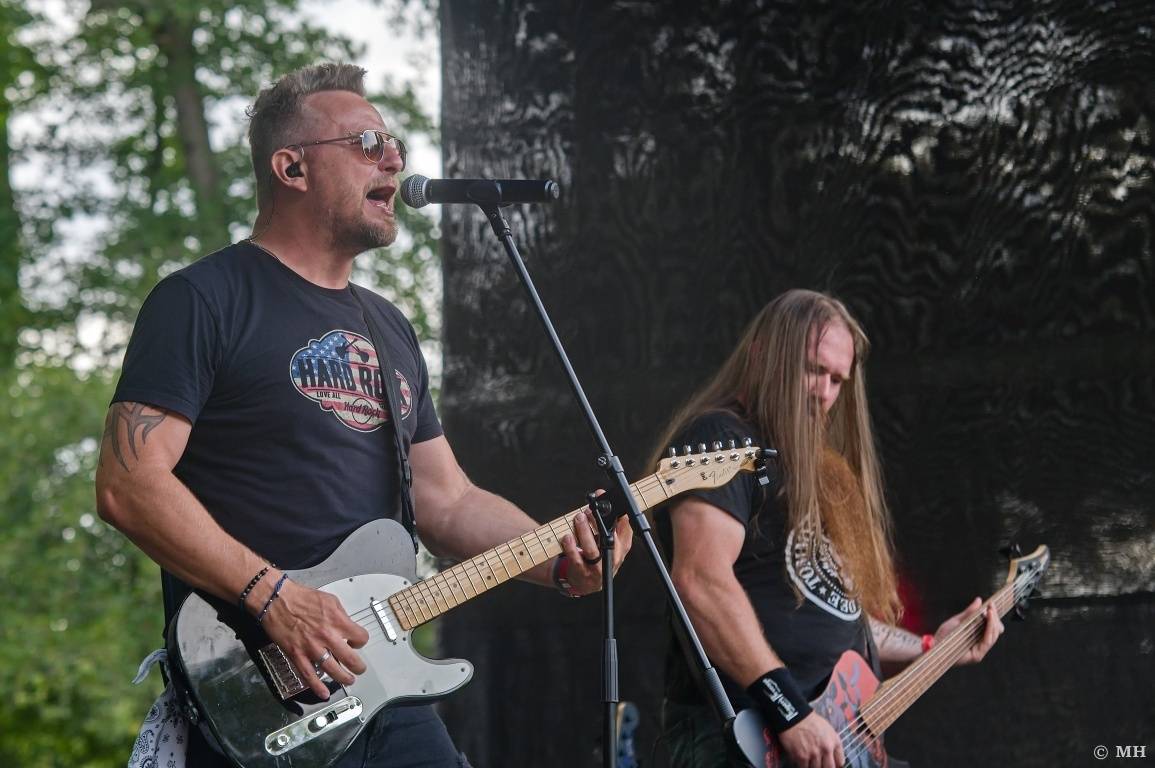 Rockové léto na Mži slavilo deset let. Festivalu blahopřáli Cocotte Minute, Komunál, De Bill Heads i Septic People