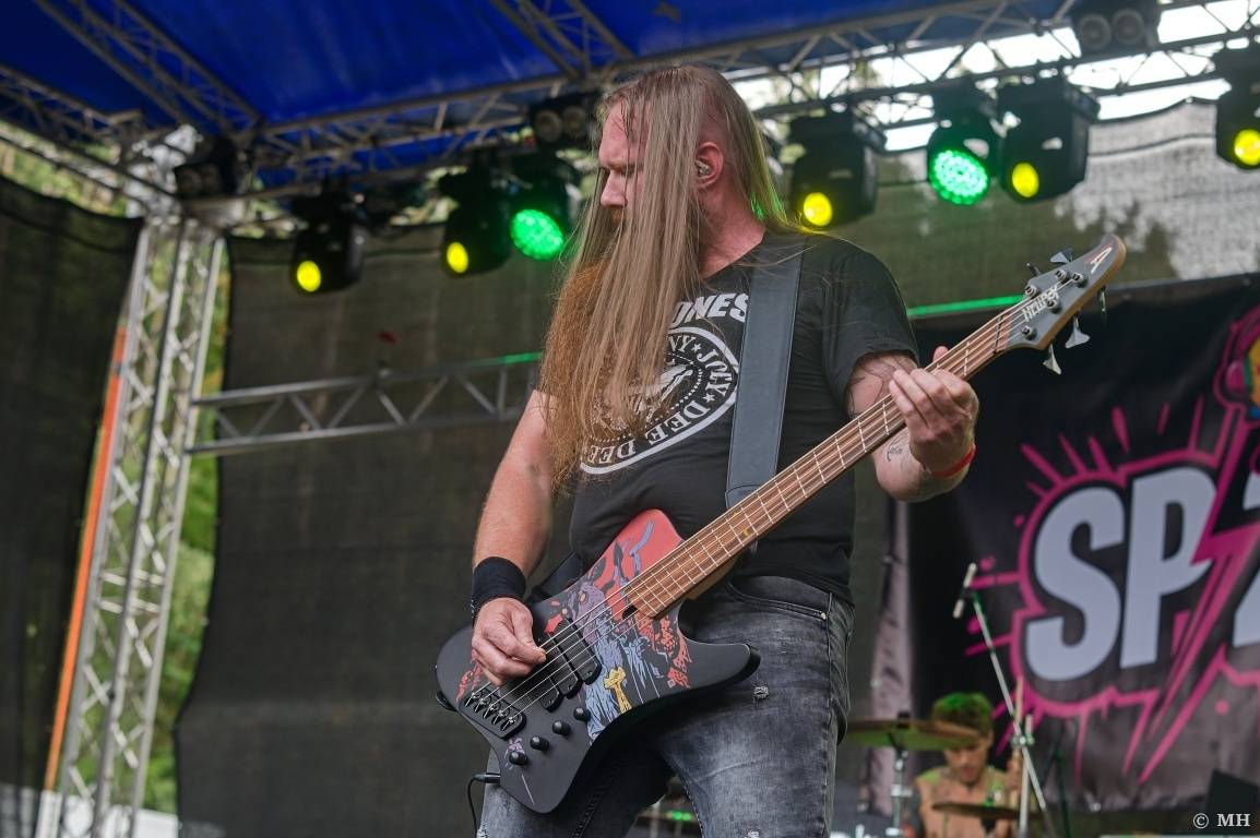 Rockové léto na Mži slavilo deset let. Festivalu blahopřáli Cocotte Minute, Komunál, De Bill Heads i Septic People