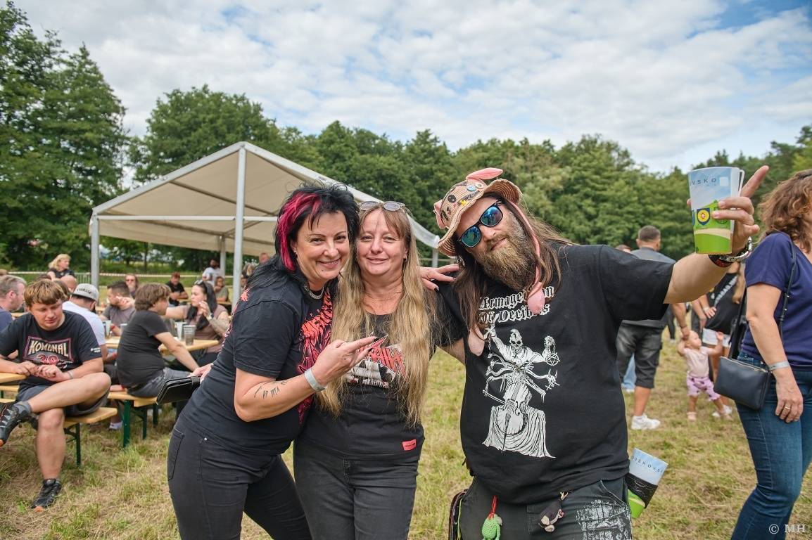 Rockové léto na Mži slavilo deset let. Festivalu blahopřáli Cocotte Minute, Komunál, De Bill Heads i Septic People