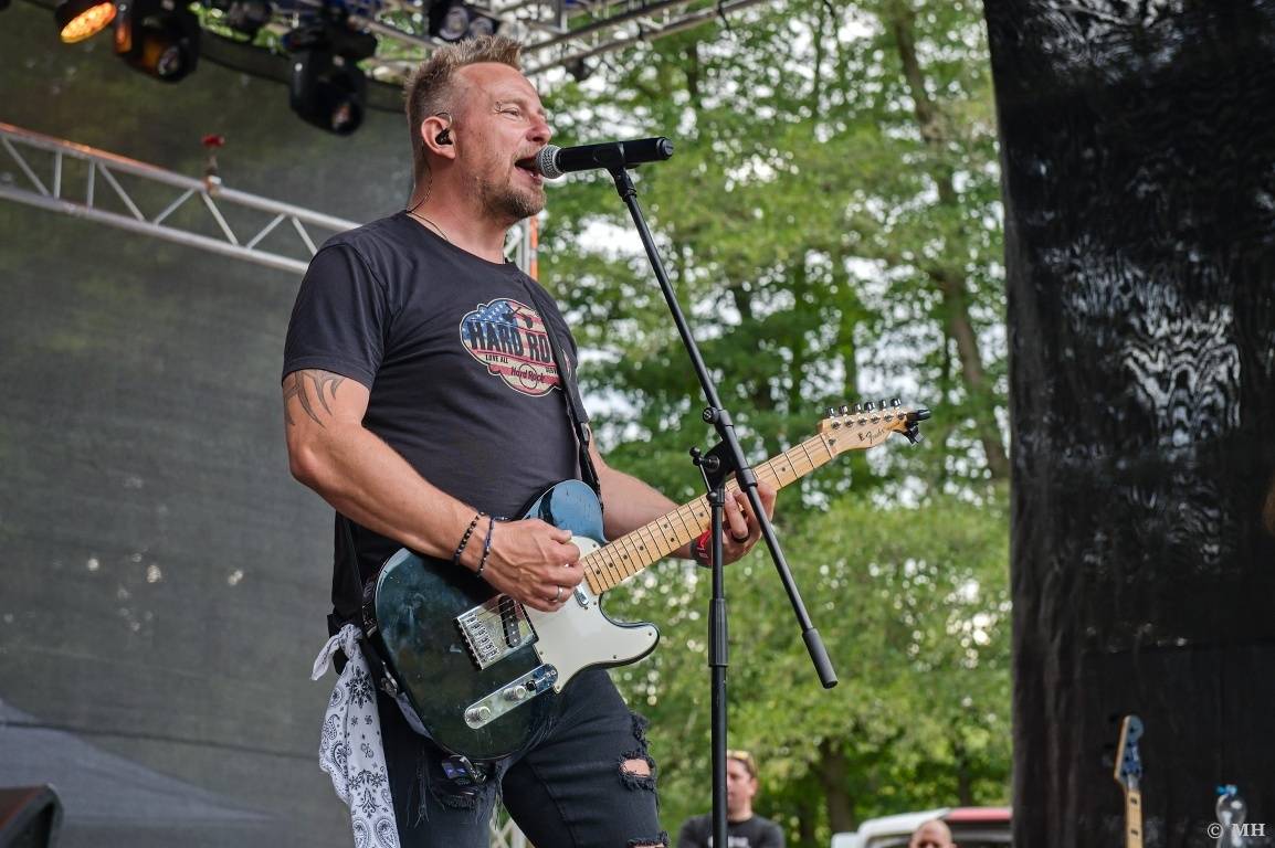 Rockové léto na Mži slavilo deset let. Festivalu blahopřáli Cocotte Minute, Komunál, De Bill Heads i Septic People