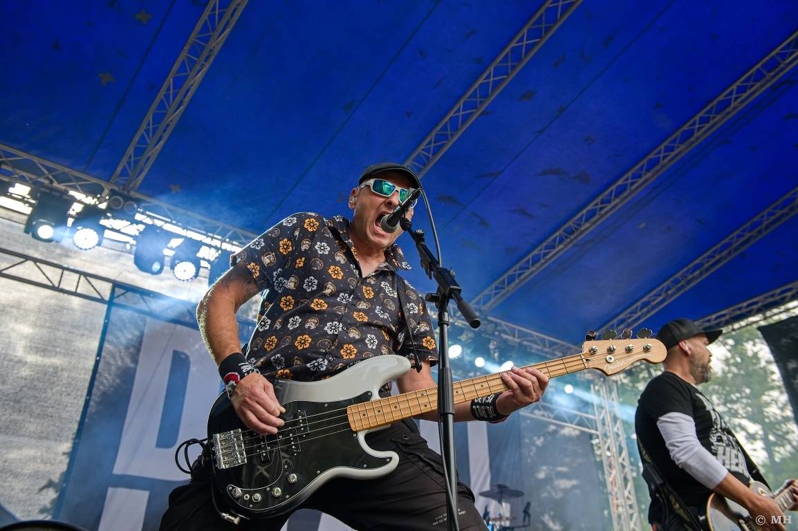 Rockové léto na Mži slavilo deset let. Festivalu blahopřáli Cocotte Minute, Komunál, De Bill Heads i Septic People
