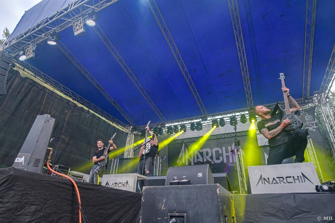 Rockové léto na Mži slavilo deset let. Festivalu blahopřáli Cocotte Minute, Komunál, De Bill Heads i Septic People